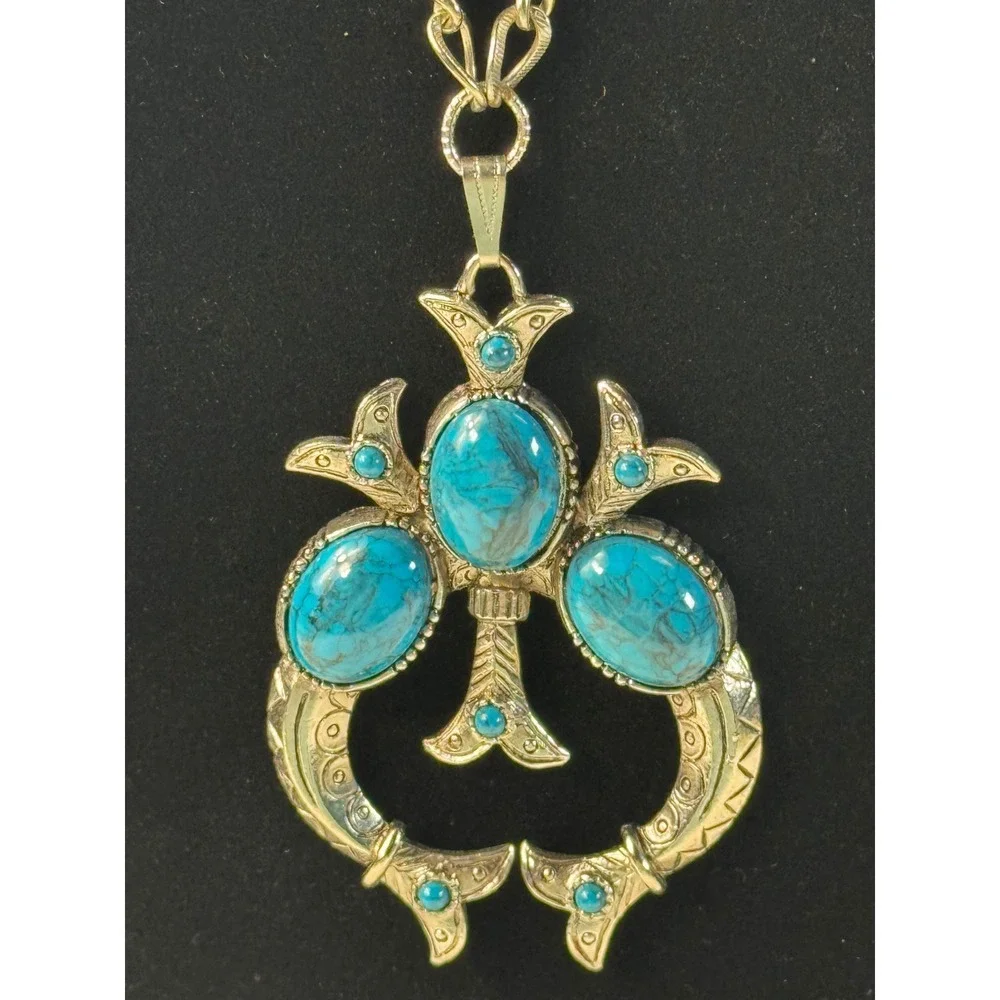 Turquoise‎ vtg Gemstone Southwestern Style Pendant Necklace Silver Tone